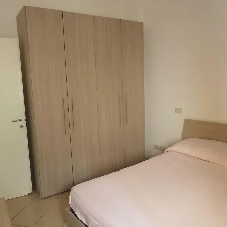 In Centro Storico, Vicino Stazione E Al Mare Apartment *