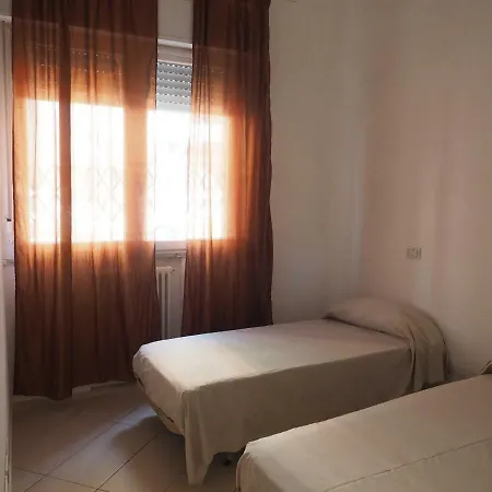Apartment In Centro Storico, Vicino Stazione E Al Mare *