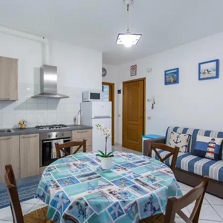 Kimba Aparthotel 2*