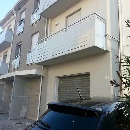Apartment Nuovo Bilocale In Via Lagomaggio, 31 *