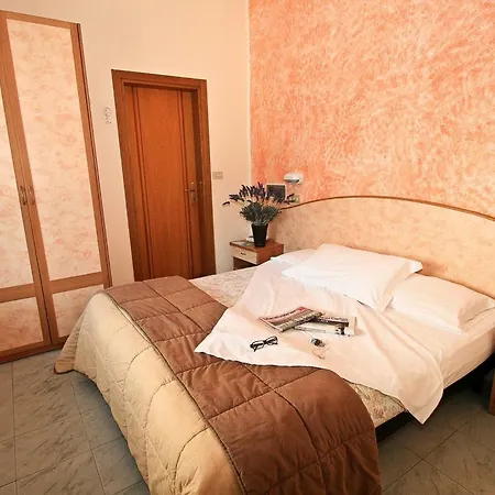 Aparthotel Brown 3*
