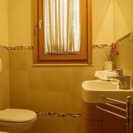 Con Piscina A Villa Rimini