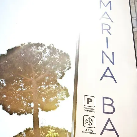 Hotel Marina Bay 3*