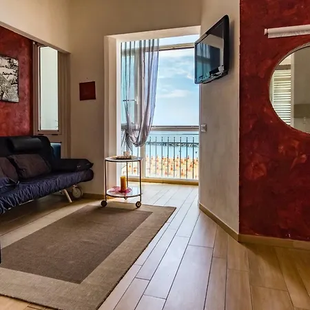 Estate 4*