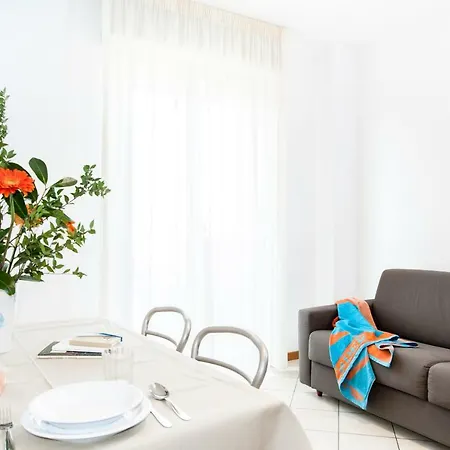 Aparthotel Cigno 3*