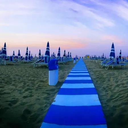 Acqua Marina Aparthotel 3*