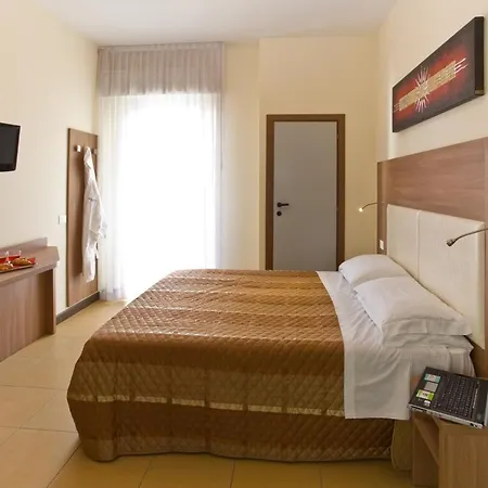 Hotel City 3*