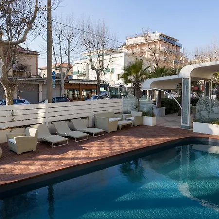 Western Maison B 4* Римини