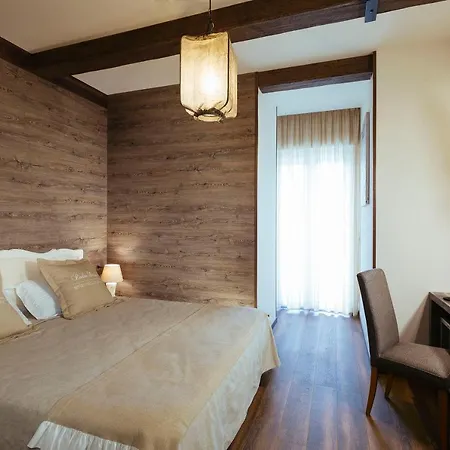 Отель Western Maison B Римини