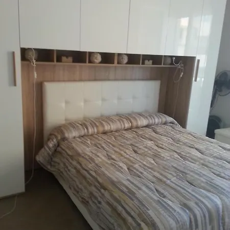 Nuovo Bilocale In Via Lagomaggio, 31 Apartment