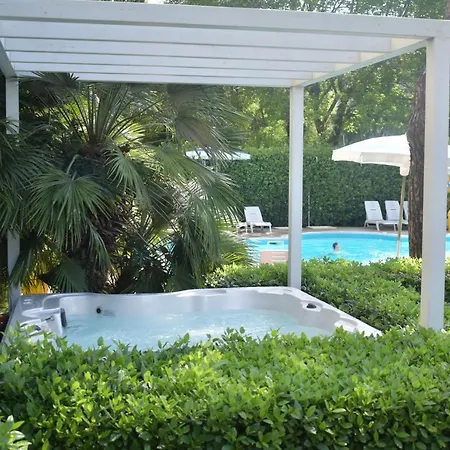 Bahama Szálloda Rimini