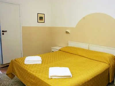 Szálloda New Happy Rimini