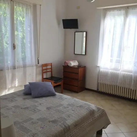La Casa Di Clara Ombrellone Con 2 Lettini Al Lido San Giuliano Gratis E Parcheggio Privato Gratis Rimini