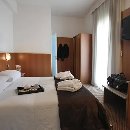 Hotell Principe Di Piemonte 3*