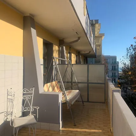 Hotel Emanuela 2*