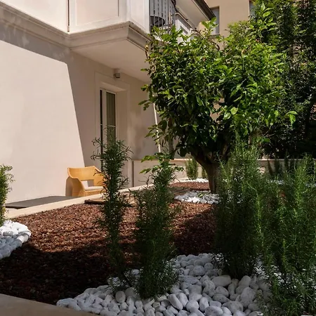Accademia Hotel