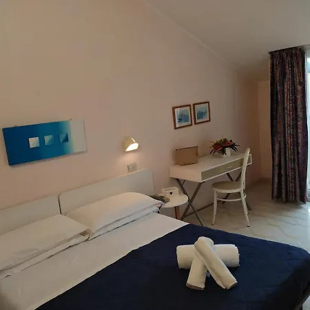 Tre Rose 3* Rimini