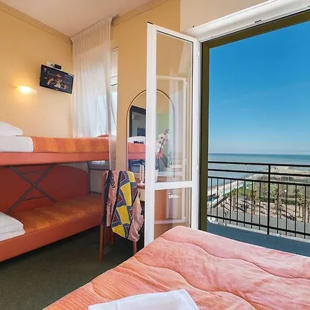 Hotel Crosal