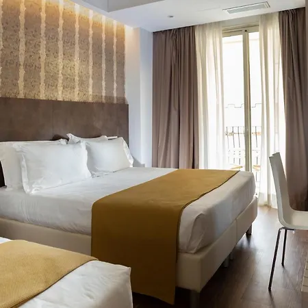 Queen Aparthotel 3*