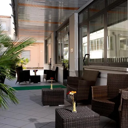 Petrarca 3* Rimini