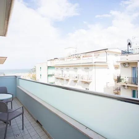 Aparthotel Marzia 3*