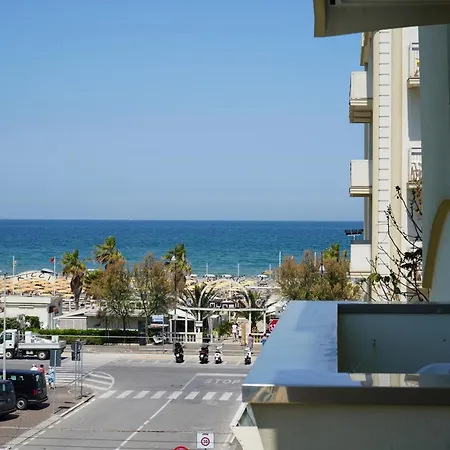 Saint Louis Hotel 3*