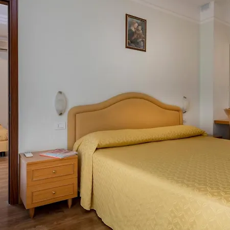 Astor Hotel