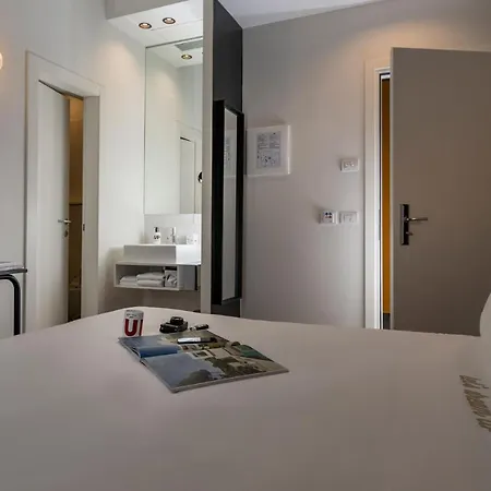 Hotel Up 3*