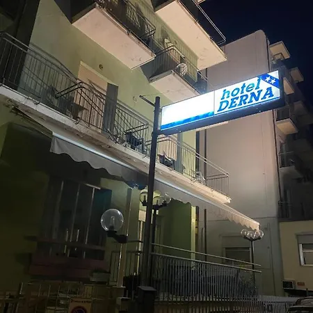 Hotel Derna 2*