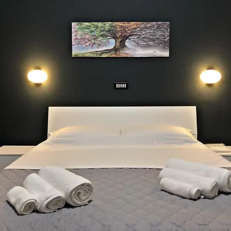 Neyra Beach Отель Римини