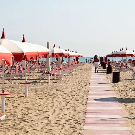 Ξενοδοχείο Hotel Corona