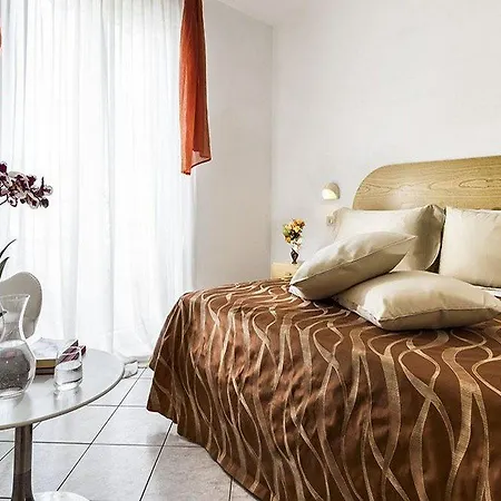 Capinera 3* ريميني
