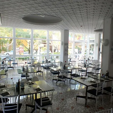 Jolie Hotell 3*