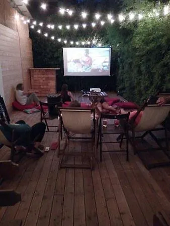 بيت شباب Sunflower Backpacker & Bar ريميني
