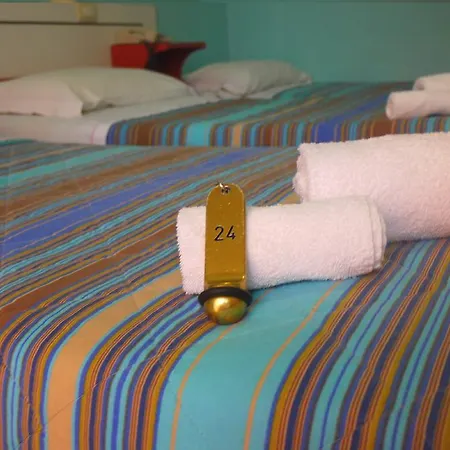 Hotel Maena 2*