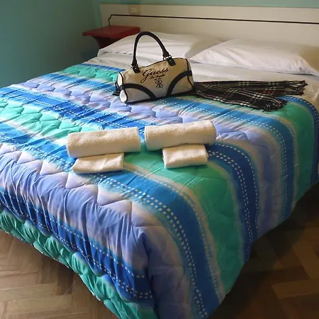 Hotel Maena 2*