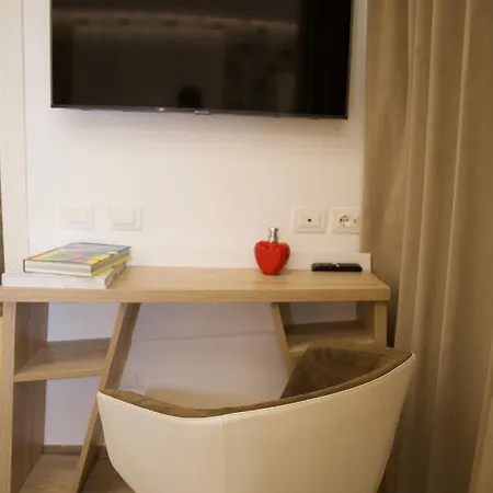 One Design Hotel 4*