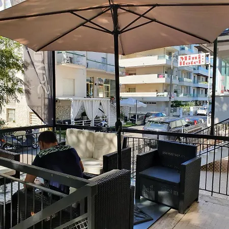 Aramis Hotel