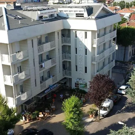 Aquila Azzurra 3*