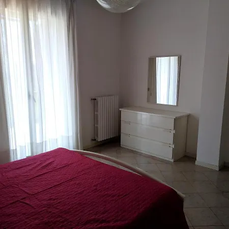 Residenza Silvestro A 2 Minuti Dalla Fiera E Dal Mare! Semesterbostad *