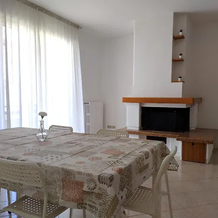 Residenza Silvestro A 2 Minuti Dalla Fiera E Dal Mare! Semesterbostad