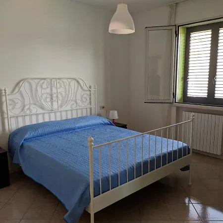 Residenza Silvestro A 2 Minuti Dalla Fiera E Dal Mare! Semesterbostad