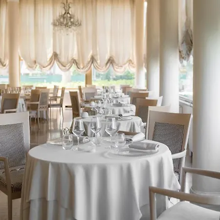 Residenza Parco Fellini 4* רימיני