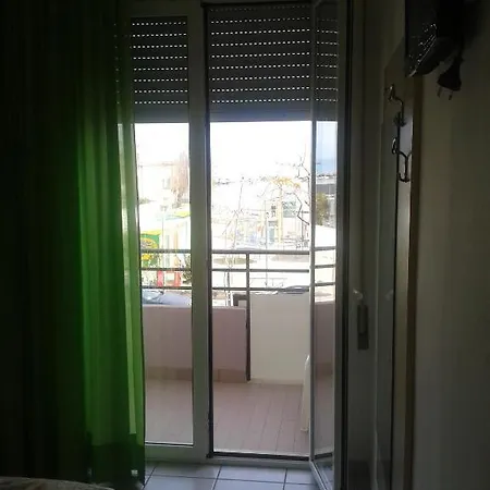 雷登斯酒店
