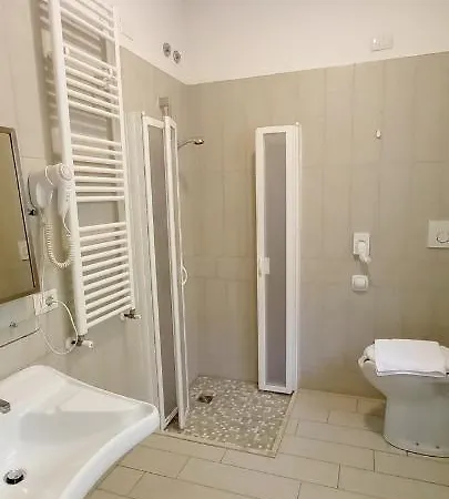 Brotas 3* Римини