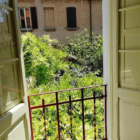 Il Glicine Apartment *