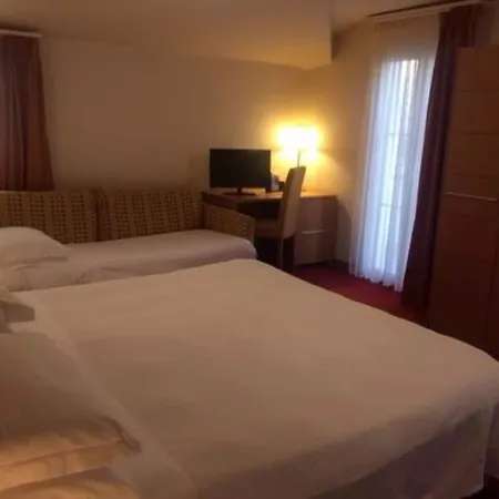 Accademia Hotel Rimini