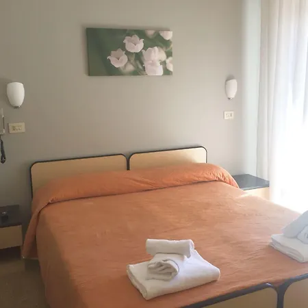 Hotell Ausonia