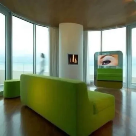 Hotel I-suite
