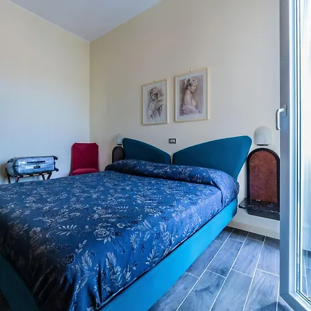 Hotel River Fronte Mare Con Piscina Rimini